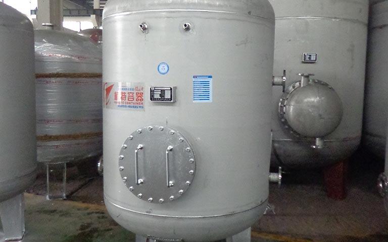 儲(chǔ)水罐